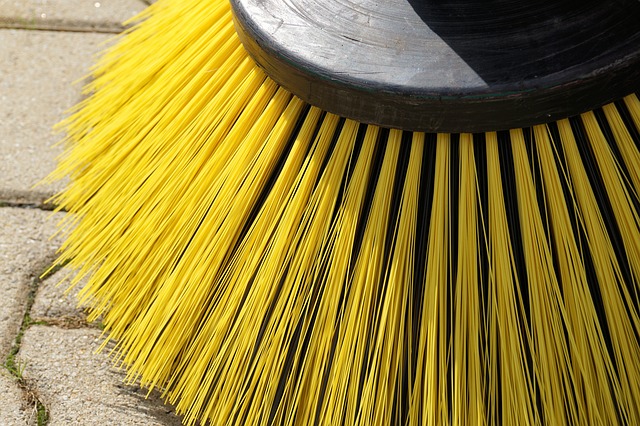 un particolare di una spazzatrice